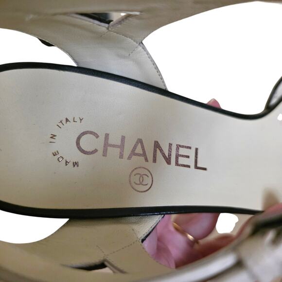 Chanel 2016 Karl Lagerfeld Quilted Navy CC Block Heel Sandals IT 41 US 10–10.5 - Picture 14 of 15